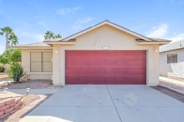 8827 W Willowbrook Dr Peoria, AZ 85382